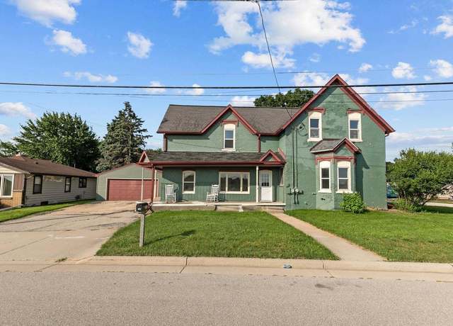 Property at 307 Prospect St, Combined Locks, WI 54113, 4 beds, 2 baths