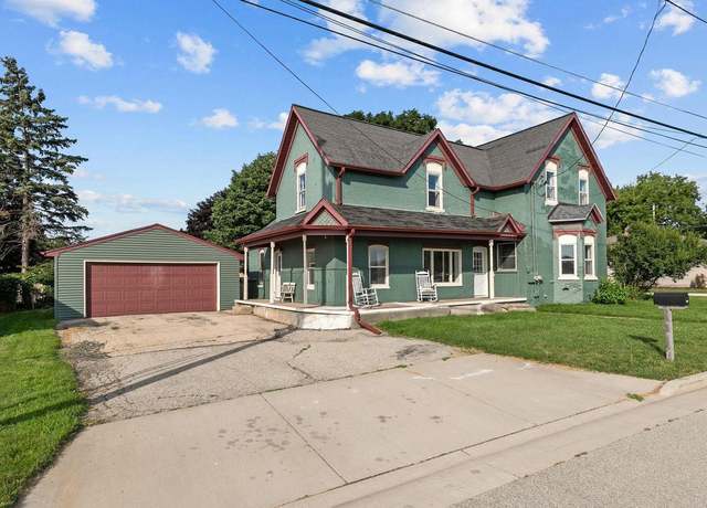 Property at 307 Prospect St, Combined Locks, WI 54113, 4 beds, 2 baths