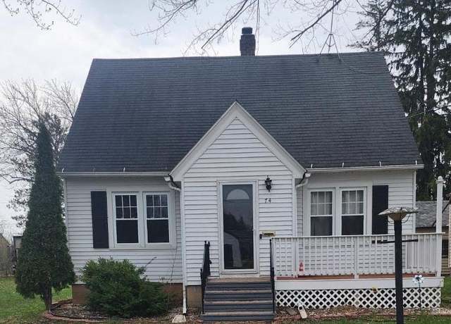 Property at 74 Mckinley Ave, Clintonville, WI 54929, 3 beds, 1 bath