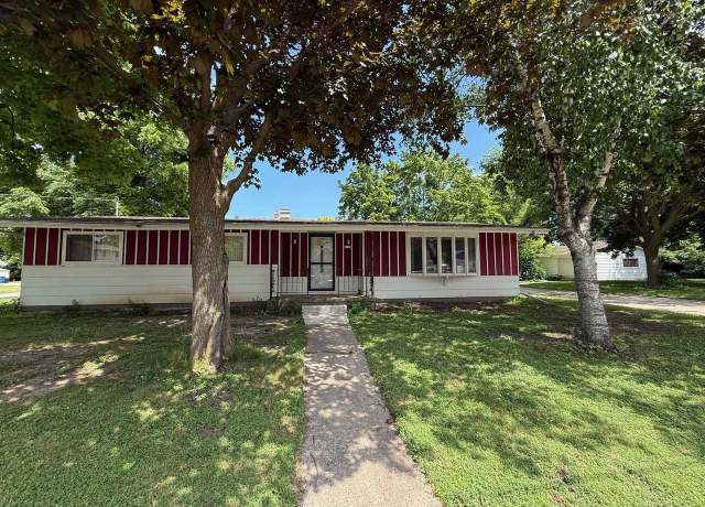 Property at 2120 Crane St, Oshkosh, WI 54901, 3 beds, 1.5 baths