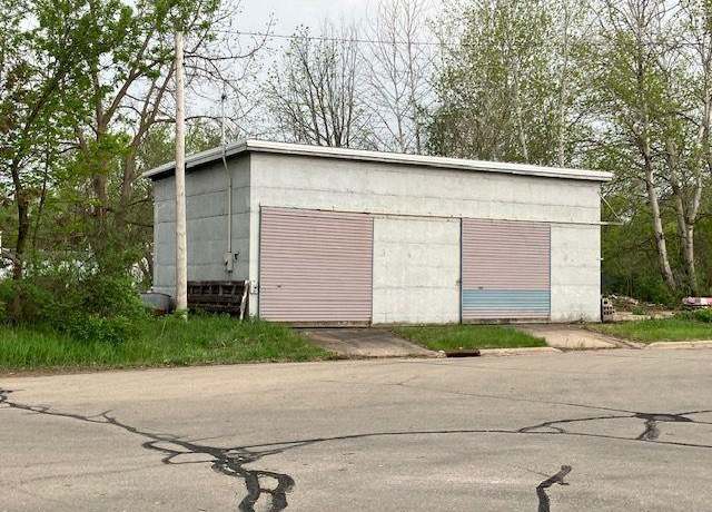Property at 84 E Madison St, Clintonville, WI 54929