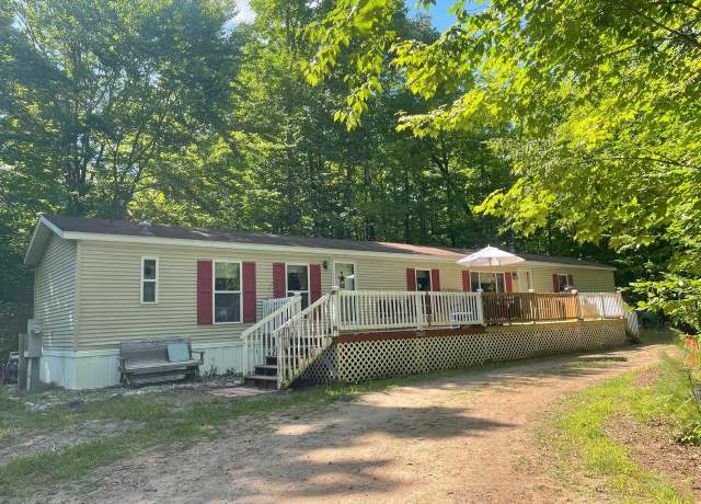 Property at 15054 Definn Dr, Mountain, WI 54149, 3 beds, 2 baths