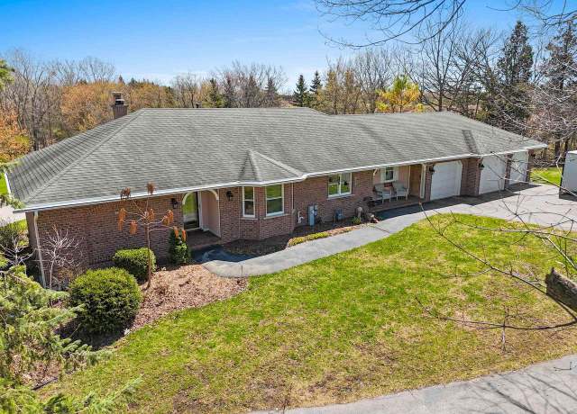 Property at 3199 Humboldt Rd, Green Bay, WI 54311, 4 beds, 3 baths