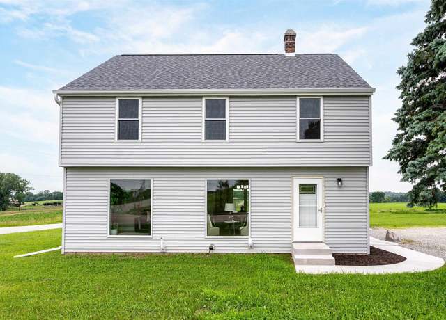 Property at W7292 County Rd S, Shiocton, WI 54170, 5 beds, 1.5 baths