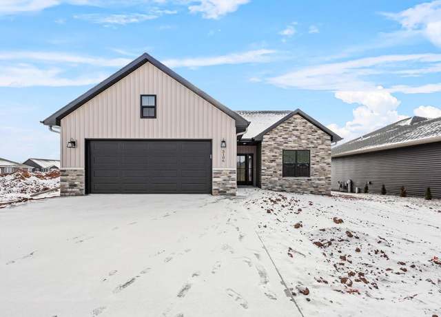 Property at 3106 Lazy Oak Dr, Green Bay, WI 54311, 2 beds, 2 baths