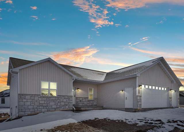 Property at 3909 E Zion Ct, Appleton, WI 54913, 3 beds, 2 baths