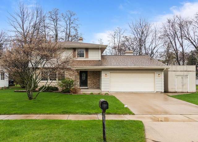 Property at 809 Melissa St, Menasha, WI 54952, 3 beds, 2 baths