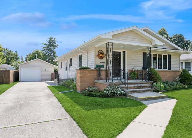 Property at 307 Saratoga St, Chilton, WI 53014, 3 beds, 1.5 baths