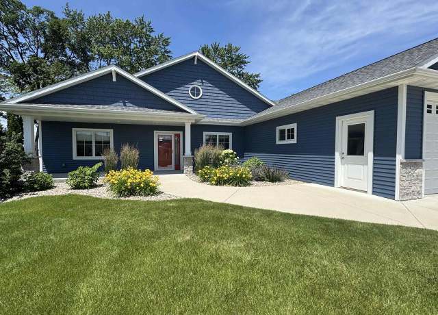 Property at N8670 Linden Beach Rd, Fond Du Lac, WI 54937, 2 beds, 2.5 baths