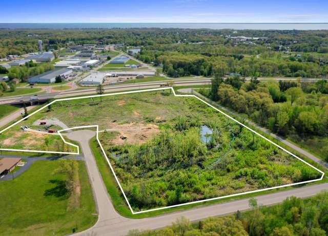 Property at 341 Badger Ct, Oconto, WI 54153