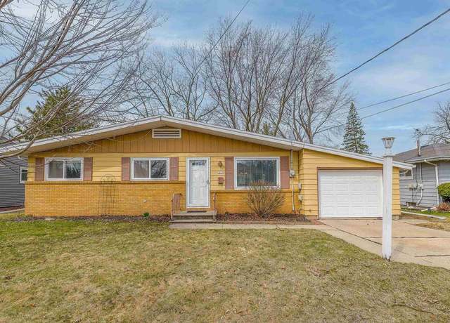 Property at 1651 Georgia St, Oshkosh, WI 54902, 3 beds, 1 bath