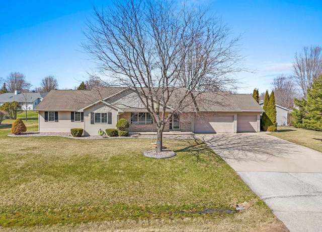 Property at 2100 Magy Ln, Suamico, WI 54313, 3 beds, 3 baths