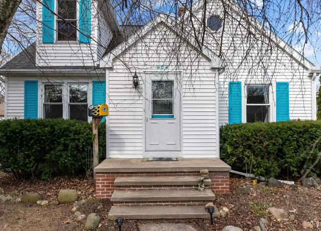 Property at 608 S Huron St, De Pere, WI 54115, 3 beds, 1.5 baths