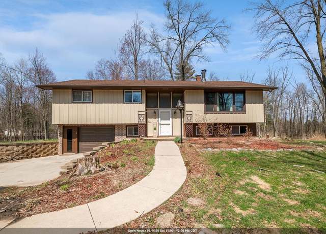Property at 2270 School Ln, Green Bay, WI 54313, 4 beds, 2 baths