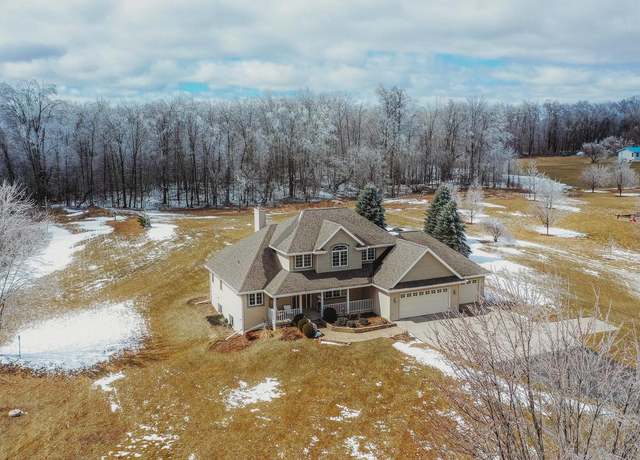 Property at W7841 Rolling Hills Ct, Shawano, WI 54166, 4 beds, 2.5 baths