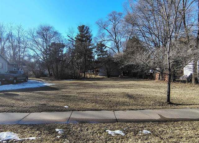 Property at 734 10th St, Waupaca, WI 54981