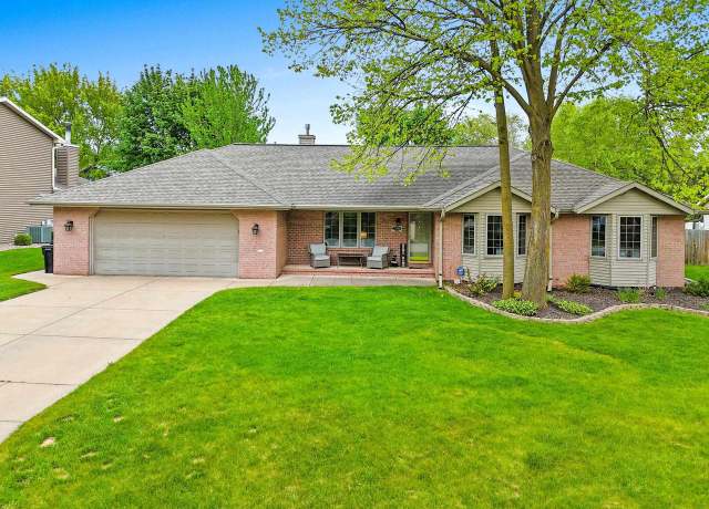 Property at 2790 Dewey Decker Dr, Green Bay, WI 54313, 3 beds, 2.5 baths