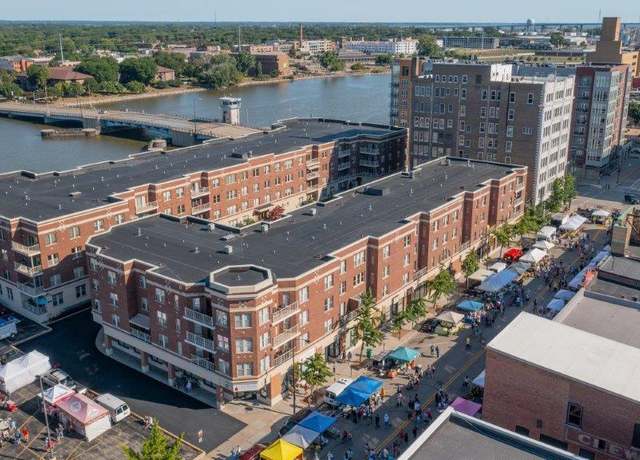 Property at 118 S Washington St Unit 322A, Green Bay, WI 54301, 1 bed, 1 bath