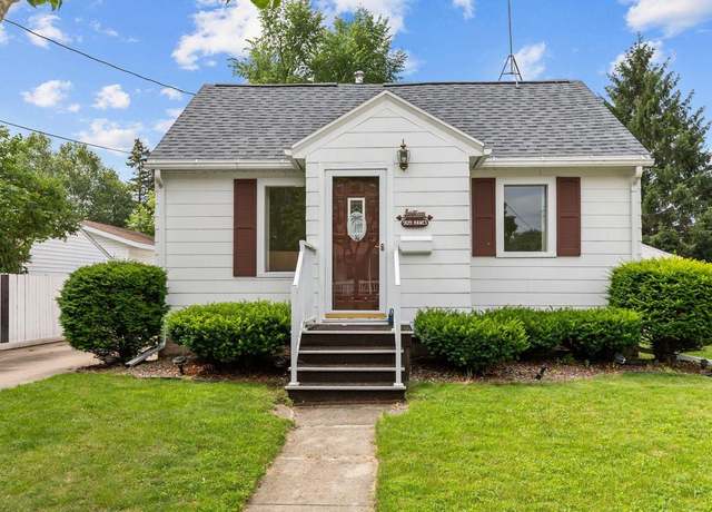 Property at 909 W Hawes Ave, Appleton, WI 54914, 2 beds, 1 bath