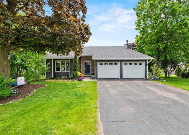 Property at 1829 Jefferson Dr, Sturgeon Bay, WI 54235, 3 beds, 2.5 baths