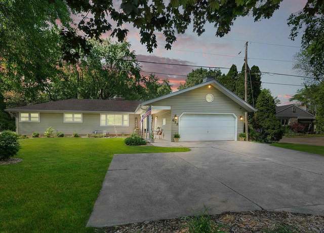 Property at 613 E Johnson St, Fond Du Lac, WI 54935, 3 beds, 1.5 baths