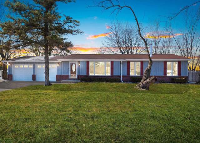 Property at 3007 Klondike Rd, Green Bay, WI 54311, 3 beds, 2 baths
