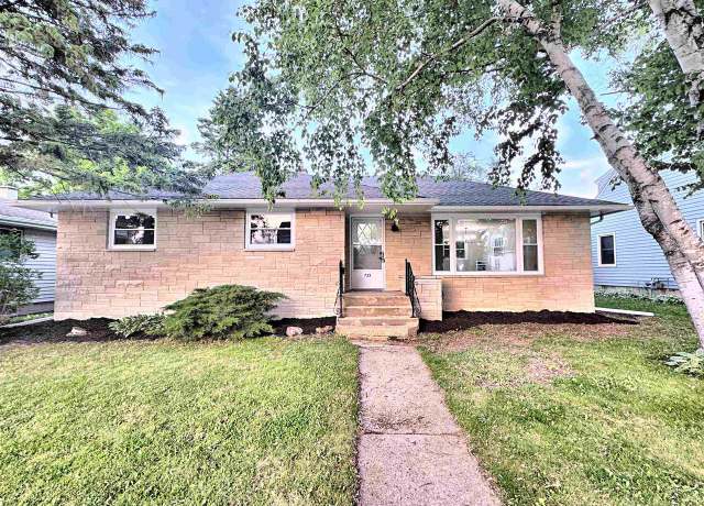 Property at 722 Michigan Ave, North Fond Du Lac, WI 54937, 3 beds, 1 bath