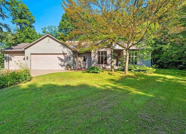 Property at N3880 Anita Wieckert Rd, Appleton, WI 54913, 3 beds, 3 baths