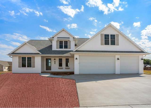 Property at W5853 Roundstone Pl, Menasha, WI 54952, 5 beds, 2.5 baths
