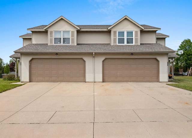 Property at 2807 Aquarius Rd, Green Bay, WI 54311, 6 beds, 2.5 baths