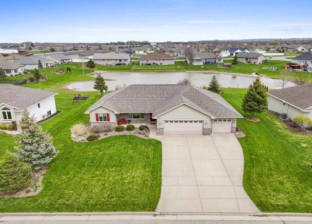 Property at 1433 Honor Way, De Pere, WI 54115, 4 beds, 3 baths
