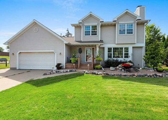 Property at 1719 Ohearn Ln, De Pere, WI 54115, 3 beds, 2 baths