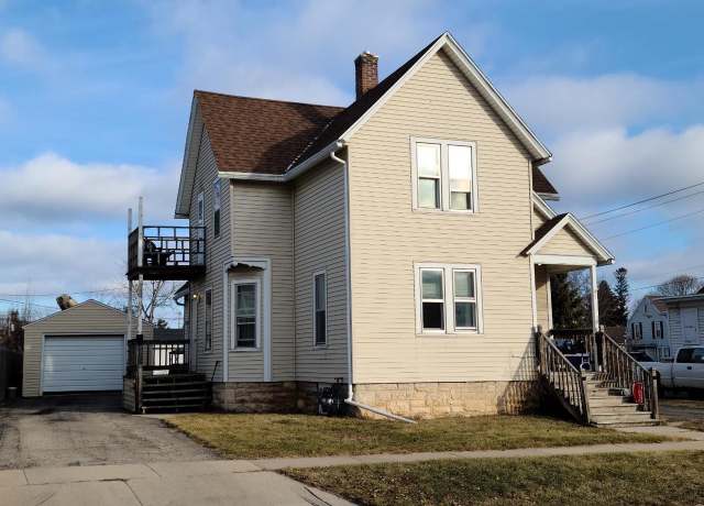 Property at 47 E 11th St, Fond Du Lac, WI 54935, 4 beds, 2 baths