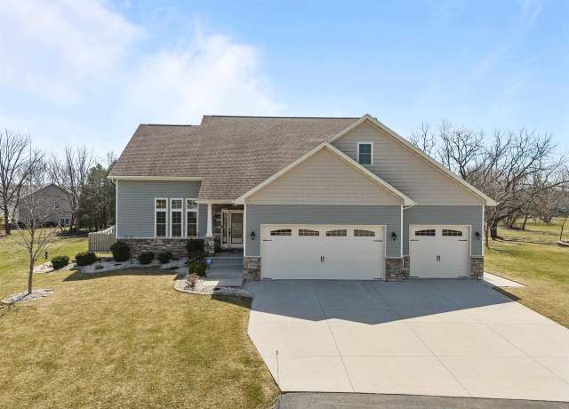 Property at 1268 Pemmican Ct, Neenah, WI 54956, 4 beds, 3 baths