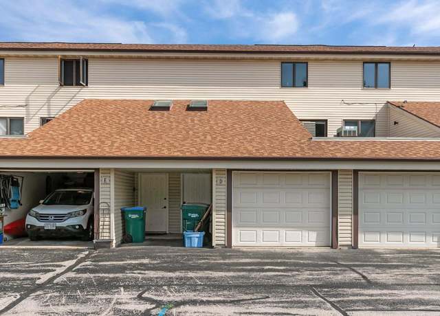 Property at 2470 W Glendale Ave Unit 2D, Appleton, WI 54914, 2 beds, 1 bath