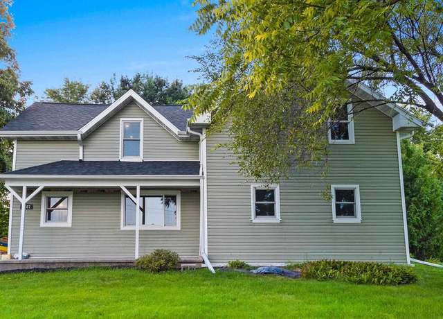 Property at 1707 Freedom Rd, Little Chute, WI 54140, 5 beds, 2.5 baths