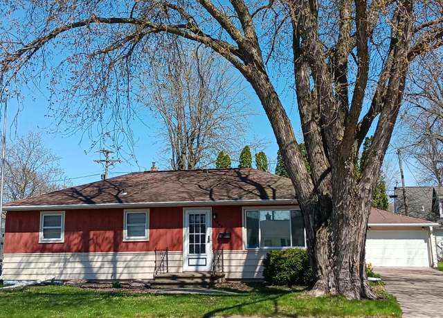 Property at 1948 Henry St, Neenah, WI 54956, 3 beds, 1.5 baths
