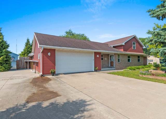 Property at 1283 Sundown Ln, De Pere, WI 54115, 3 beds, 2.5 baths