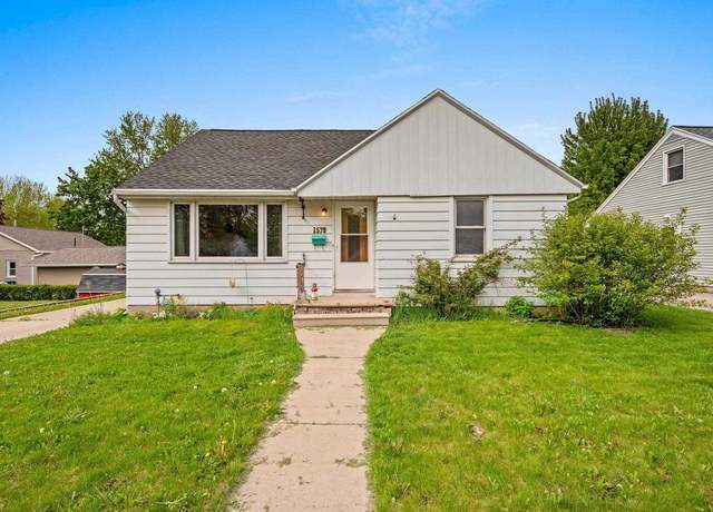 Property at 1579 Edison St, Green Bay, WI 54302, 3 beds, 1 bath