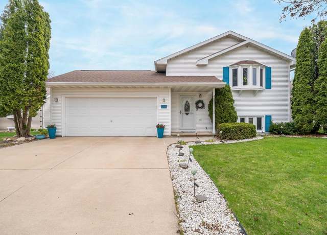 Property at 1288 Wheatfield Way, Oshkosh, WI 54904, 3 beds, 2 baths
