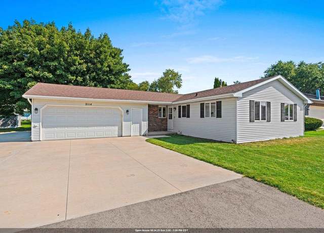 Property at 2114 W Jonathon Dr, Appleton, WI 54914, 3 beds, 1.5 baths