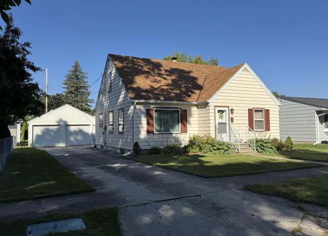 Property at 115 N Winnebago St, De Pere, WI 54115, 4 beds, 1 bath