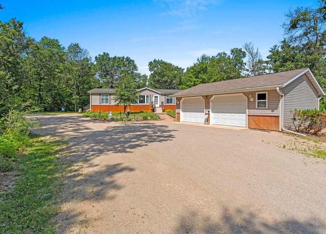 Property at N7255 Cozy Oaks Cir, Shawano, WI 54166, 4 beds, 2.5 baths
