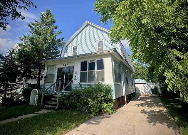 Property at 147 Everett St, Fond Du Lac, WI 54935, 3 beds, 1.5 baths