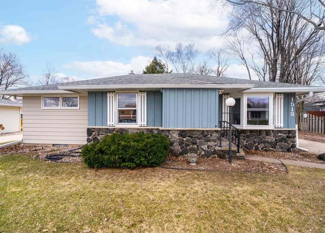 Property at 1513 E Marquette St, Appleton, WI 54911, 3 beds, 1.5 baths