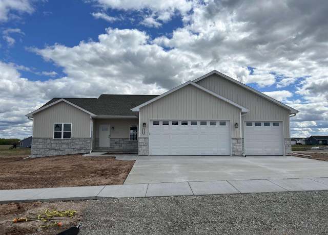 Property at W7043 Otis Dr, Greenville, WI 54942, 3 beds, 2 baths