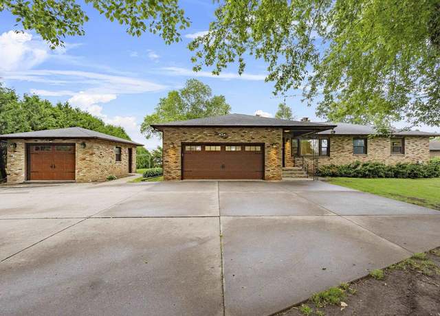 Property at 4350 S Us Hwy 45, Oshkosh, WI 54902, 3 beds, 3 baths