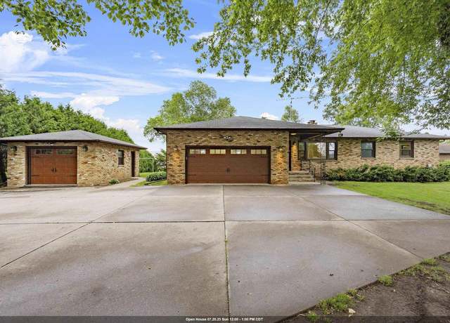 Property at 4350 S Us Hwy 45, Oshkosh, WI 54902, 3 beds, 3 baths