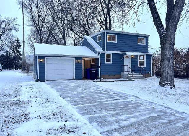 Property at 1620 E Randall Ave, Appleton, WI 54911, 3 beds, 2 baths