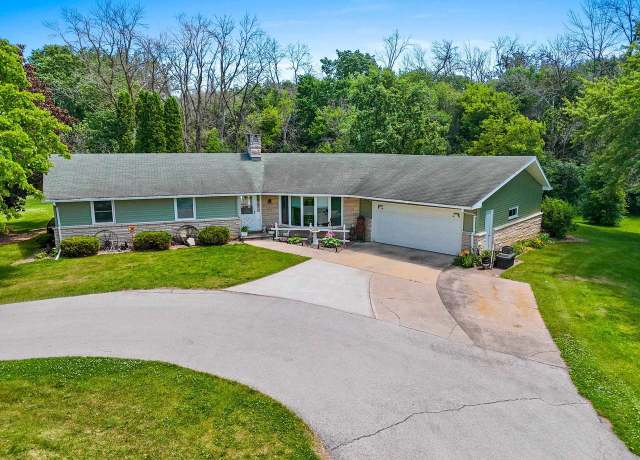 Property at 3631 Lost Ln, De Pere, WI 54115, 3 beds, 1.5 baths
